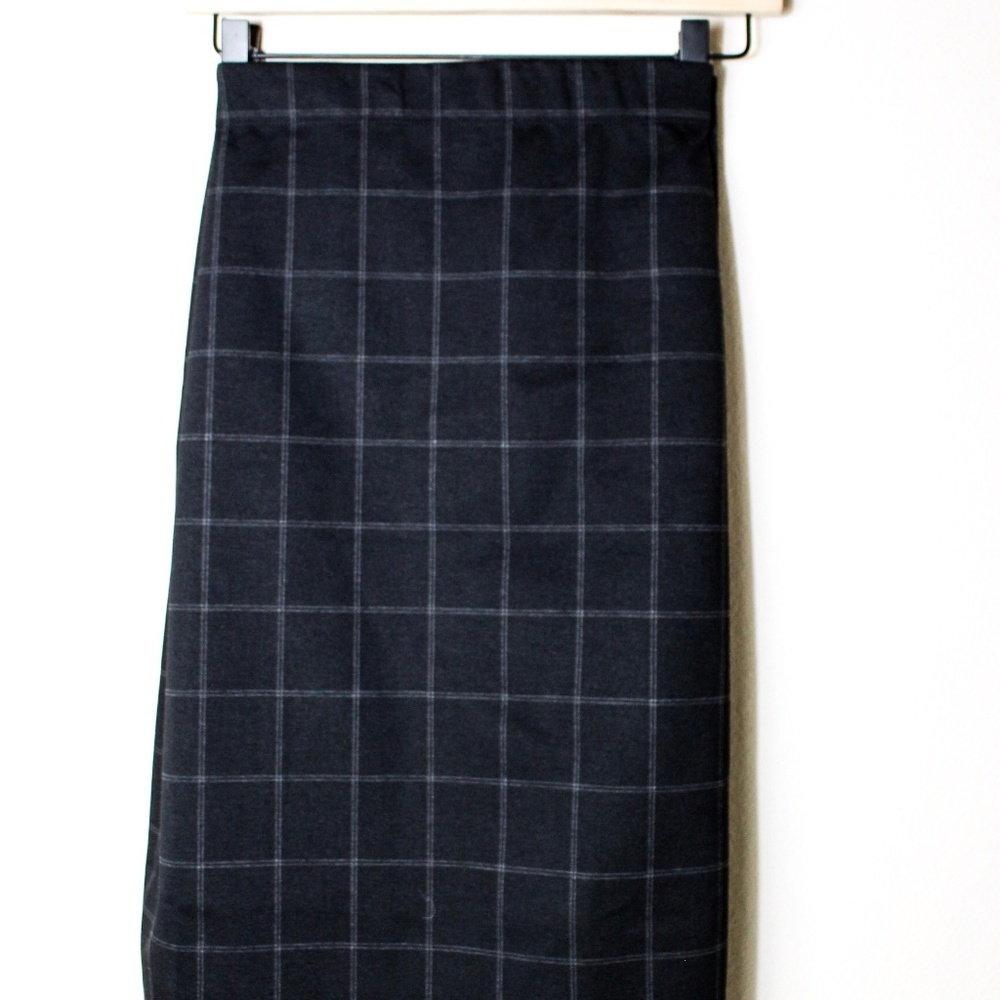 Black/Charcoal Plaid Skirt